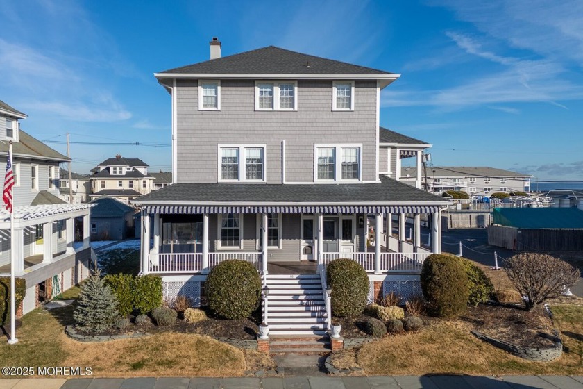 Welcome to 20 Woodland Avenue. This Grand Inn with OCEANVIEWS is - Beach Commercial for sale in Avon By The Sea, New Jersey on Beachhouse.com