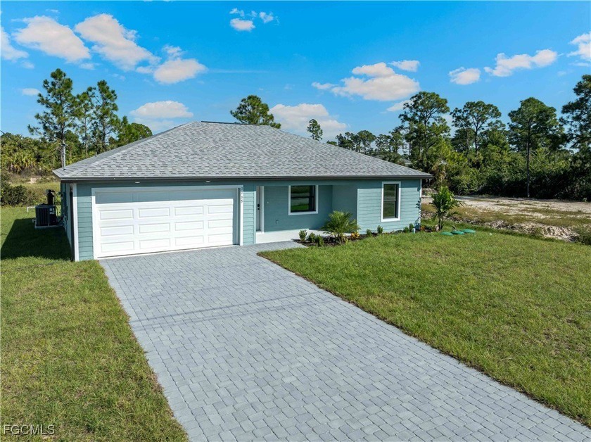 ALL HOMES COME WITH A 2-10 BUILDER'S WARRANTY & IMPACT WINDOWS - Beach Home for sale in Lehigh Acres, Florida on Beachhouse.com