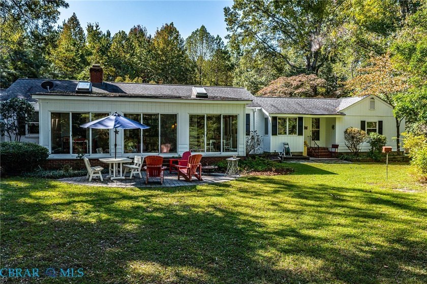 Welcome to your creekside escape in the heart of White Stone - Beach Home for sale in White Stone, Virginia on Beachhouse.com