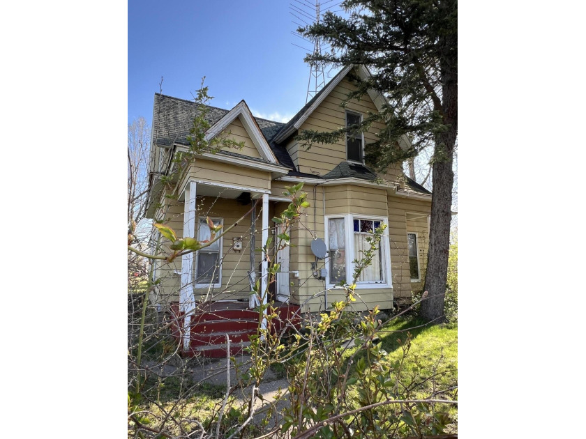 ***HIGHEST & BEST OFFER BY 1/10/26 at 5:00 PM*** NEW GREAT - Beach Home for sale in Benton Harbor, Michigan on Beachhouse.com