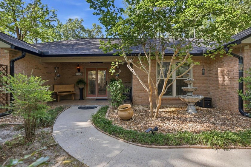 Open Sunday 5/24 from 2-4. Peace and comfort await you in this - Beach Home for sale in Tallahassee, Florida on Beachhouse.com