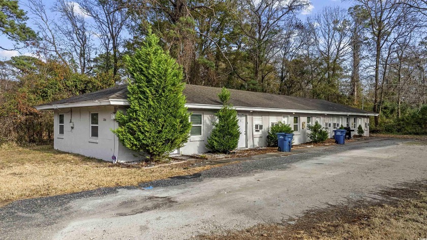 1304 Dunbar Street is an income-producing multifamily property - Beach Lot for sale in Myrtle Beach, South Carolina on Beachhouse.com