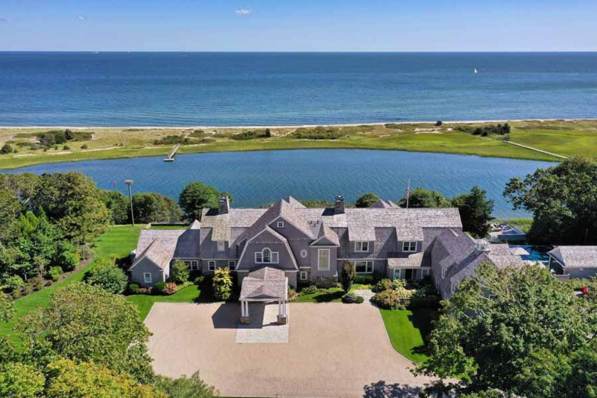 The lure of breathtaking water vistas and the appeal of - Beach Home for sale in Osterville, Massachusetts on Beachhouse.com