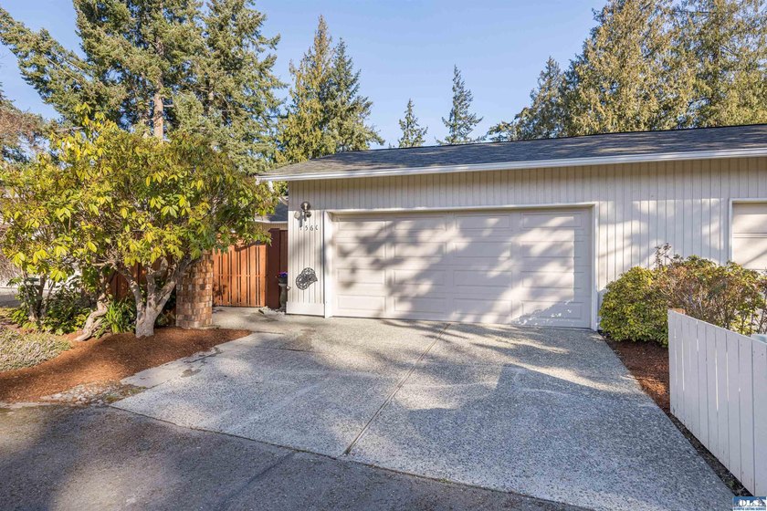 Beautiful condominium in Sunny Sunland. Enjoy a private, front - Beach Condo for sale in Sequim, Washington on Beachhouse.com