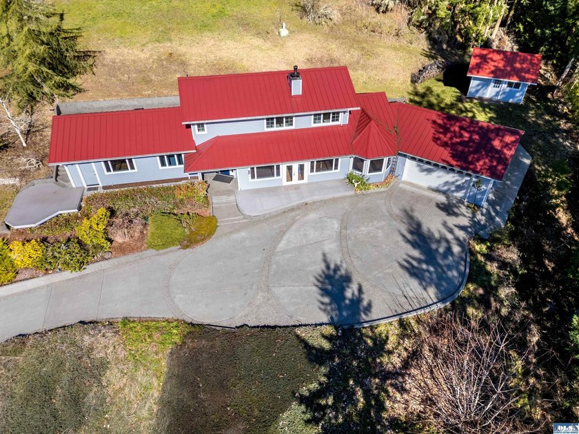 Welcome home! Nestled on the sun-drenched south side of Bell - Beach Home for sale in Sequim, Washington on Beachhouse.com