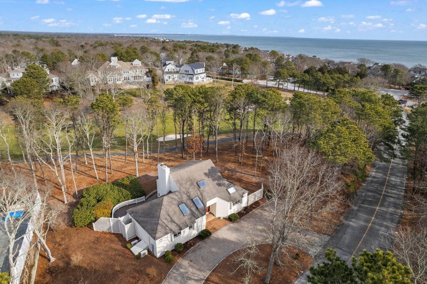 Remarkable and turnkey, this newly remodeled and tastefully - Beach Home for sale in Mashpee, Massachusetts on Beachhouse.com