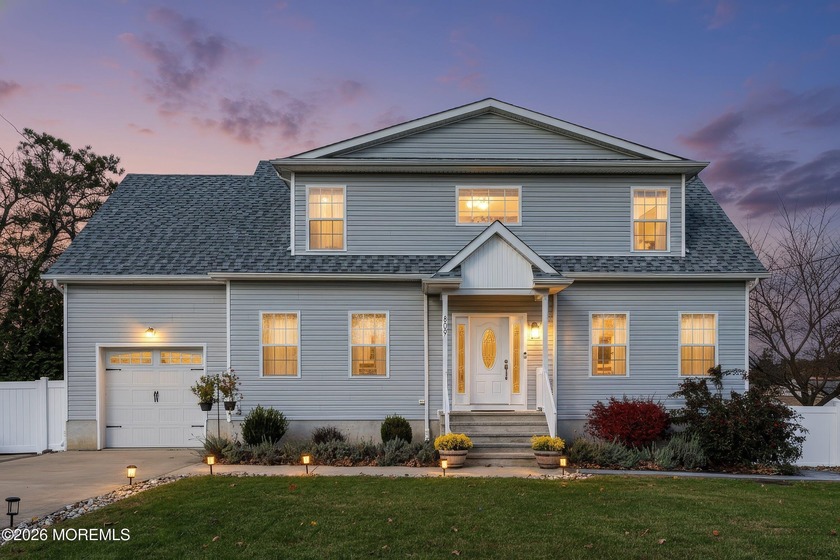 The perfect place to begin the next chapter of your life. Set in - Beach Home for sale in Toms River, New Jersey on Beachhouse.com