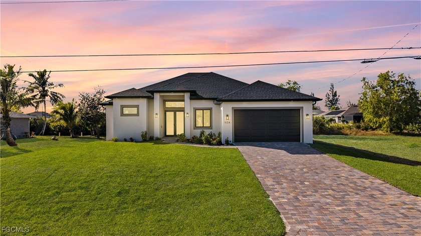 Opportunity in Cape Coral! New Home for Sale. Stunning 4-bedroom - Beach Home for sale in Cape Coral, Florida on Beachhouse.com