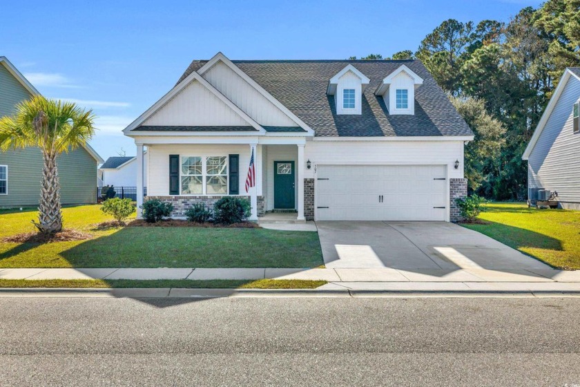 Stunning 4 bedroom, 3 bath home offering a spacious layout in - Beach Home for sale in Georgetown, South Carolina on Beachhouse.com