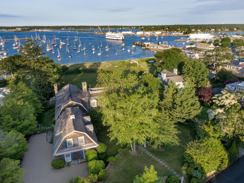 Welcome to your dream waterfront oasis on Vineyard Haven Harbor! - Beach Home for sale in Vineyard Haven, Massachusetts on Beachhouse.com