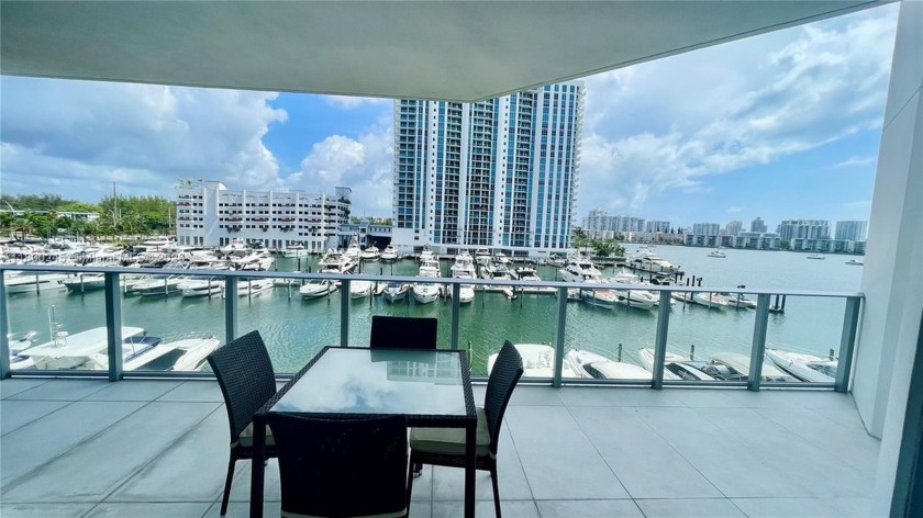 Luxury 2bed/2bath in the prestigious Marina Palms. Modern & - Beach Condo for sale in North Miami Beach, Florida on Beachhouse.com
