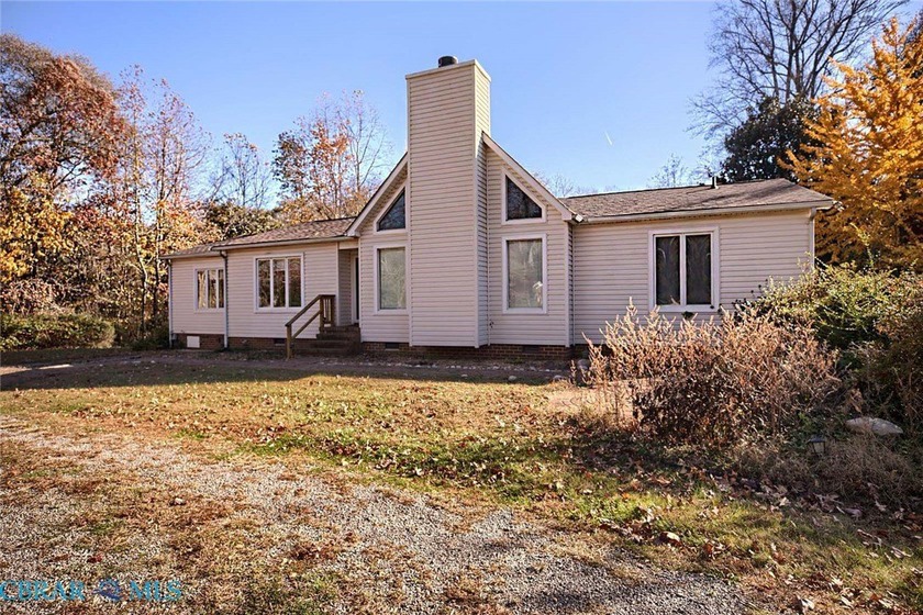 Your search might be over with this well-maintained home - Beach Home for sale in Gloucester, Virginia on Beachhouse.com