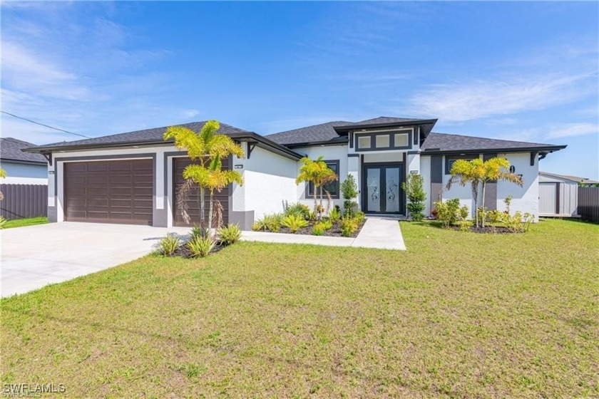 PRICE IMPROVEMENT - BRING YOUR OFFERS! LOCATION! The house is - Beach Home for sale in Cape Coral, Florida on Beachhouse.com