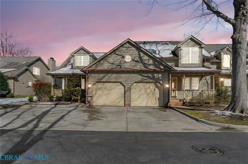 Located in the heart of Kilmarnock's sought-after Heatherfield - Beach Townhome/Townhouse for sale in Kilmarnock, Virginia on Beachhouse.com