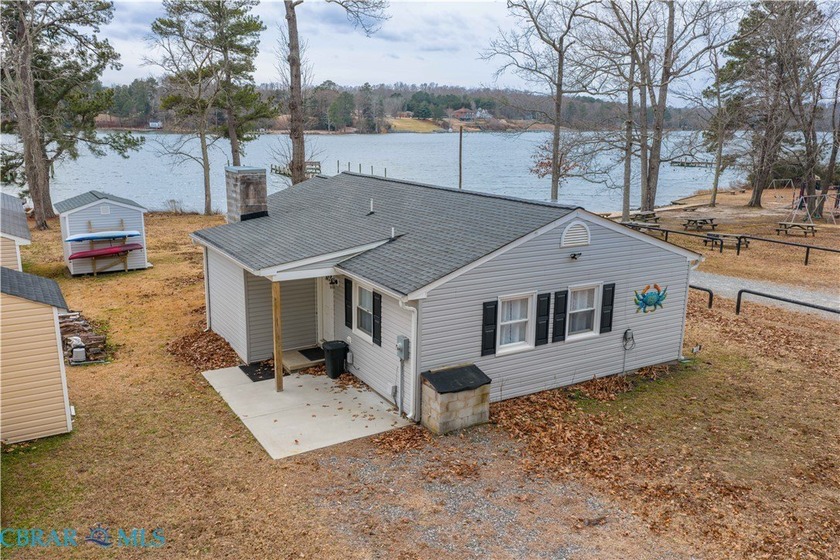 ~ Waterfront Cottage on the Piankatank River ~ Completely - Beach Home for sale in Hartfield, Virginia on Beachhouse.com