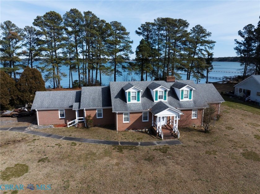 Rare waterfront opportunity in Mathews County! Situated on 2.23 - Beach Home for sale in Hallieford, Virginia on Beachhouse.com