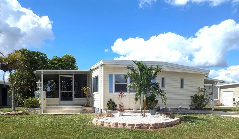 Welcome to this unique Two Large bedrooms with Split plan to - Beach Home for sale in Port Charlotte, Florida on Beachhouse.com