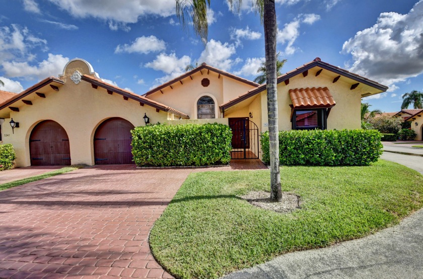 Charming 3 bed, 2 bath villa in the highly sought after - Beach Home for sale in Delray Beach, Florida on Beachhouse.com