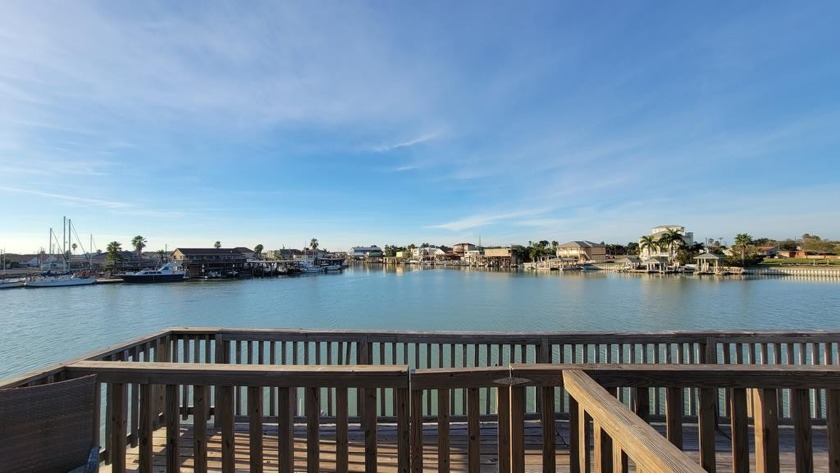 Channelfront residential rental complex with tremendous - Beach Commercial for sale in Port Isabel, Texas on Beachhouse.com
