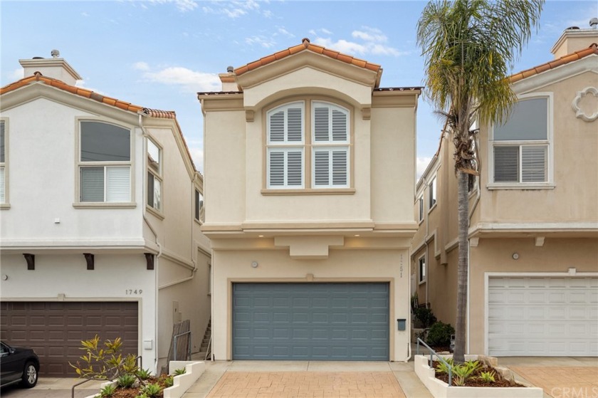 Welcome to the highly desirable Golden Hills neighborhood of - Beach Home for sale in Redondo Beach, California on Beachhouse.com