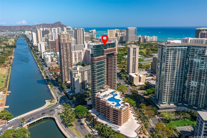 Enjoy elevated island living in this desirable 2-bedroom, 2-bath - Beach Condo for sale in Honolulu, Hawaii on Beachhouse.com
