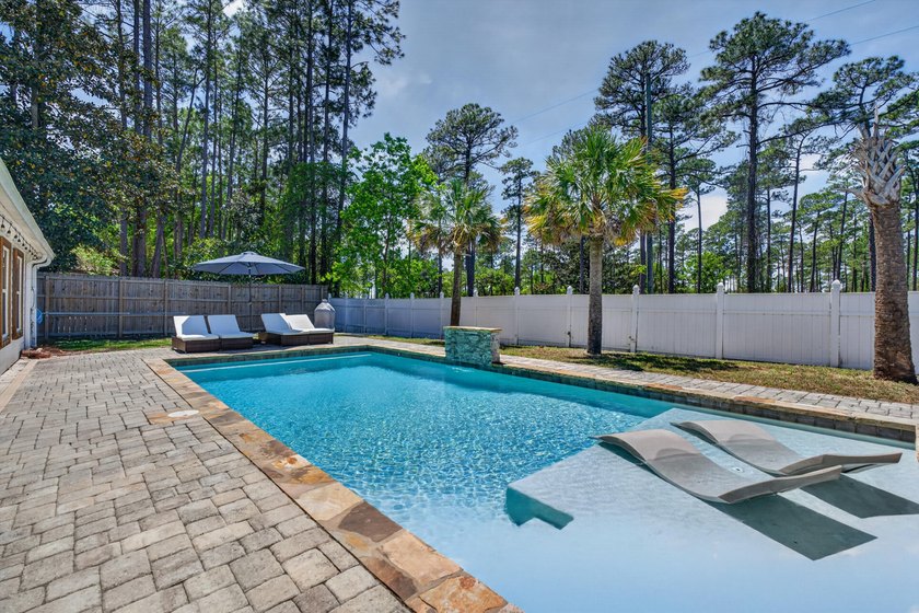 Discover the perfect blend of comfort, style, and location in - Beach Home for sale in Santa Rosa Beach, Florida on Beachhouse.com