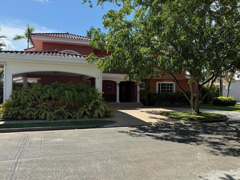 Luxury Oasis In Panama With Elegant Design And Lifestyle

This - Beach Home for sale in Panama City,  on Beachhouse.com