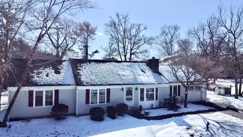 NEW PRICE!!! Act now and be settled in by summer! Single-family - Beach Home for sale in Dennis, Massachusetts on Beachhouse.com