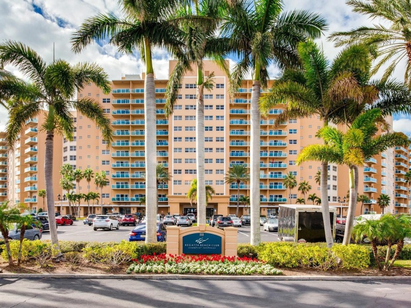 YOUR PERFECT COZY BEACH GETAWAY AWAITS YOU! Immerse yourself in - Beach Condo for sale in Clearwater Beach, Florida on Beachhouse.com