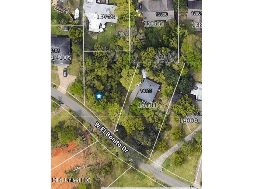 Here is your opportunity to own and Build in the Golfing - Beach Lot for sale in Ocean Springs, Mississippi on Beachhouse.com
