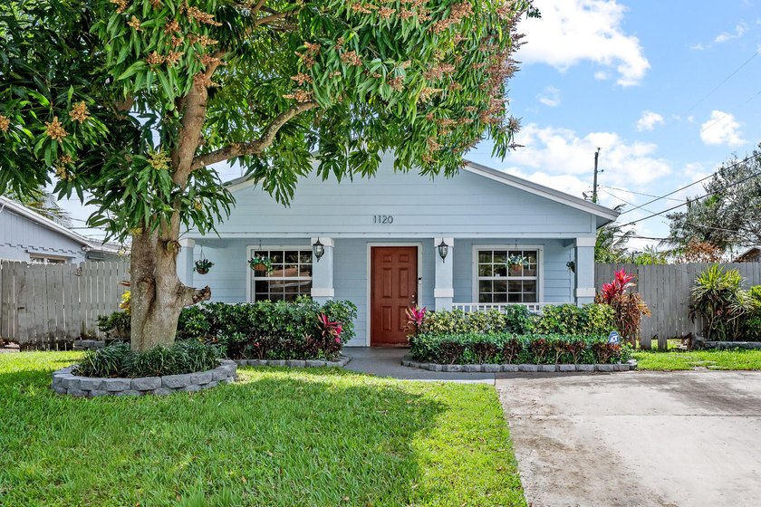 Beautiful single-family home built just 7 years ago featuring - Beach Home for sale in Pompano Beach, Florida on Beachhouse.com