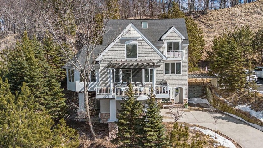 Lakeside Escape with Private Beach Access -  
Wake up to the - Beach Home for sale in Spring Lake, Michigan on Beachhouse.com