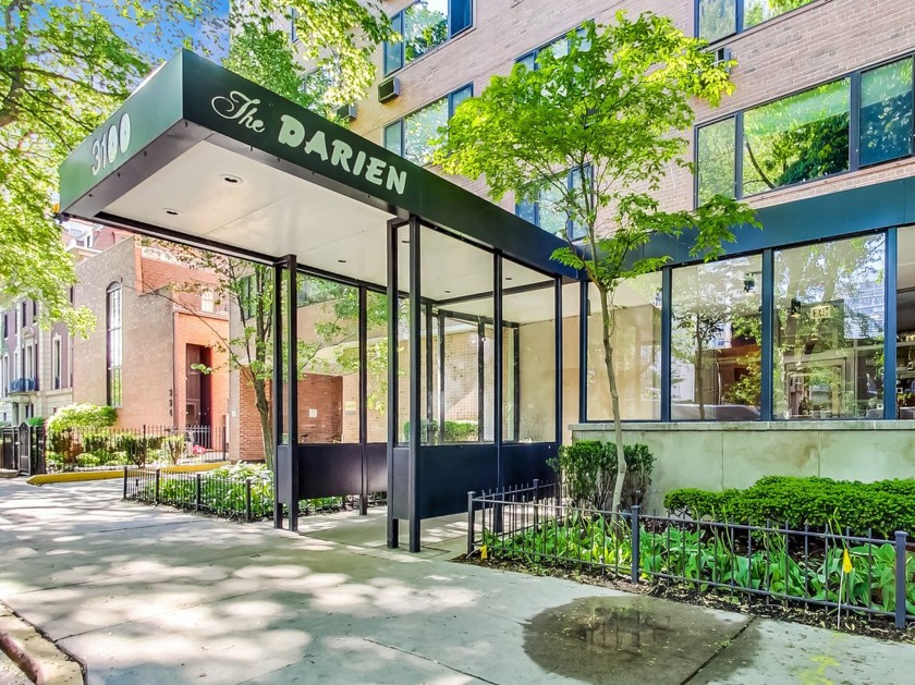 Sleek and contemporary, fully renovated high-floor unit at The - Beach Home for sale in Chicago, Illinois on Beachhouse.com