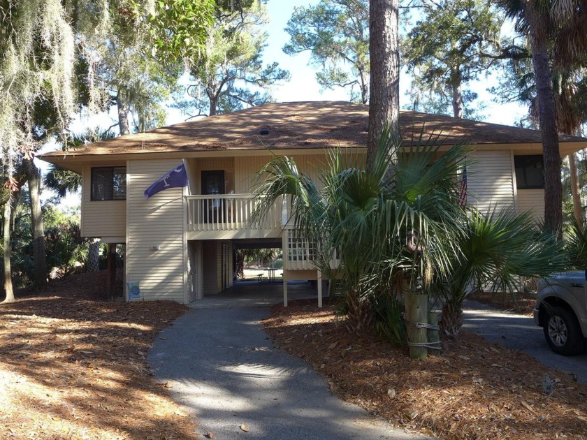 Desirable Duplex Style villa overlooking a scenic pond in gated - Beach Home for sale in Edisto Island, South Carolina on Beachhouse.com