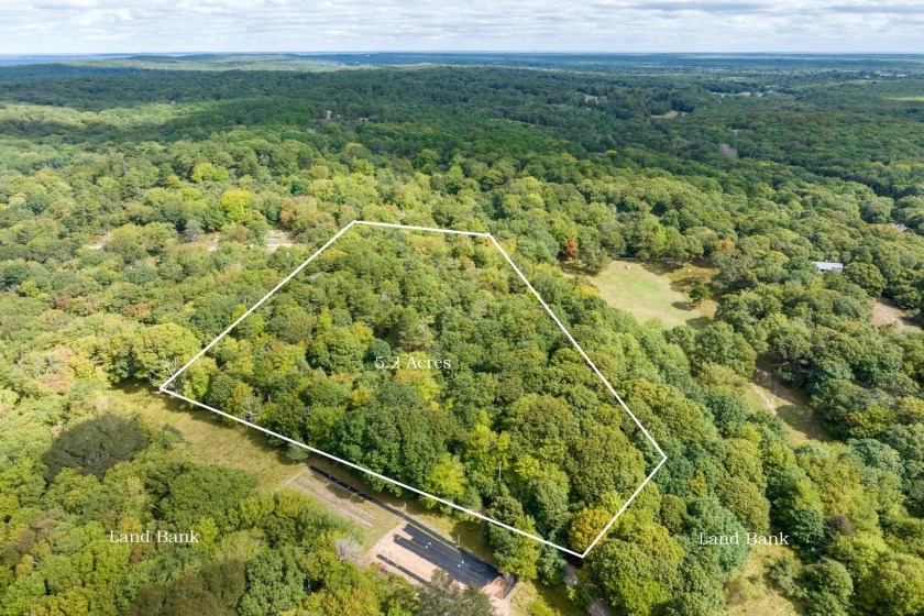 Exciting opportunity to build your Chilmark dream home on this - Beach Acreage for sale in Chilmark, Massachusetts on Beachhouse.com