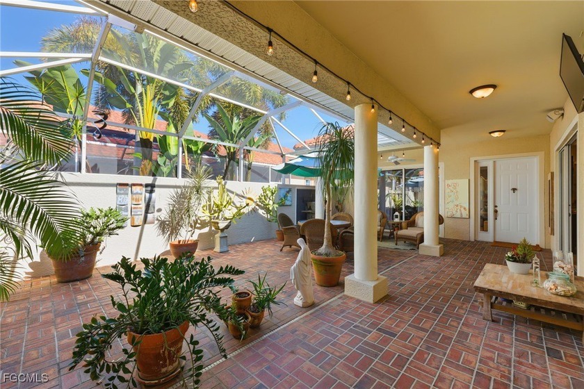 Imagine entering your home through an enclosed tropical - Beach Home for sale in Fort Myers, Florida on Beachhouse.com