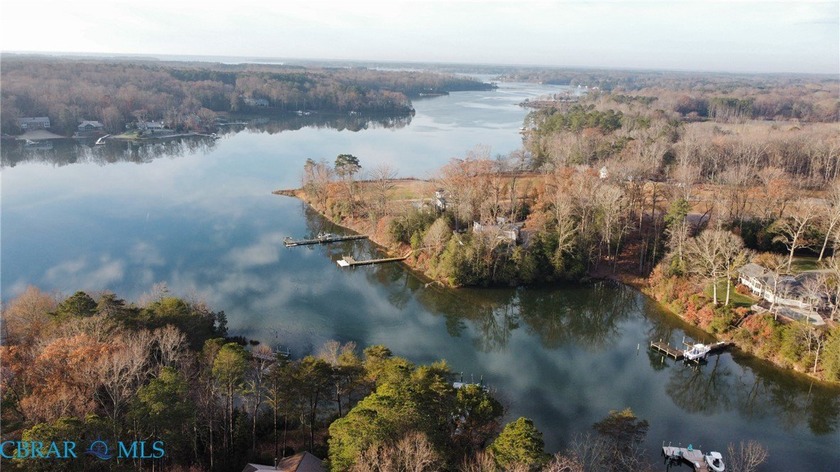 Discover an exceptional 2+ acre waterfront building site on the - Beach Acreage for sale in Lancaster, Virginia on Beachhouse.com