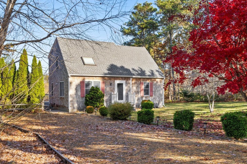 This well-maintained three-bedroom Cape is ideally situated in - Beach Home for sale in Edgartown, Massachusetts on Beachhouse.com