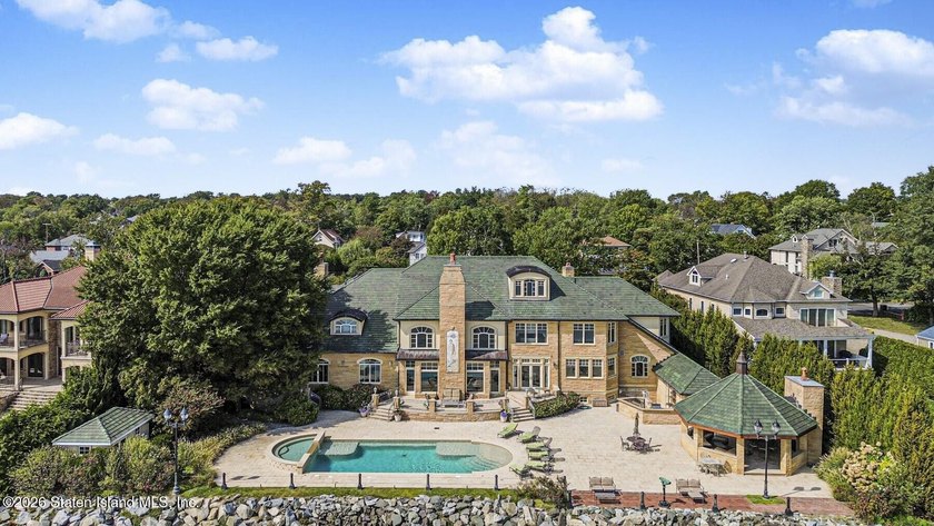A rare luxury oceanfront estate offering sweeping, unobstructed - Beach Home for sale in Staten Island, New York on Beachhouse.com