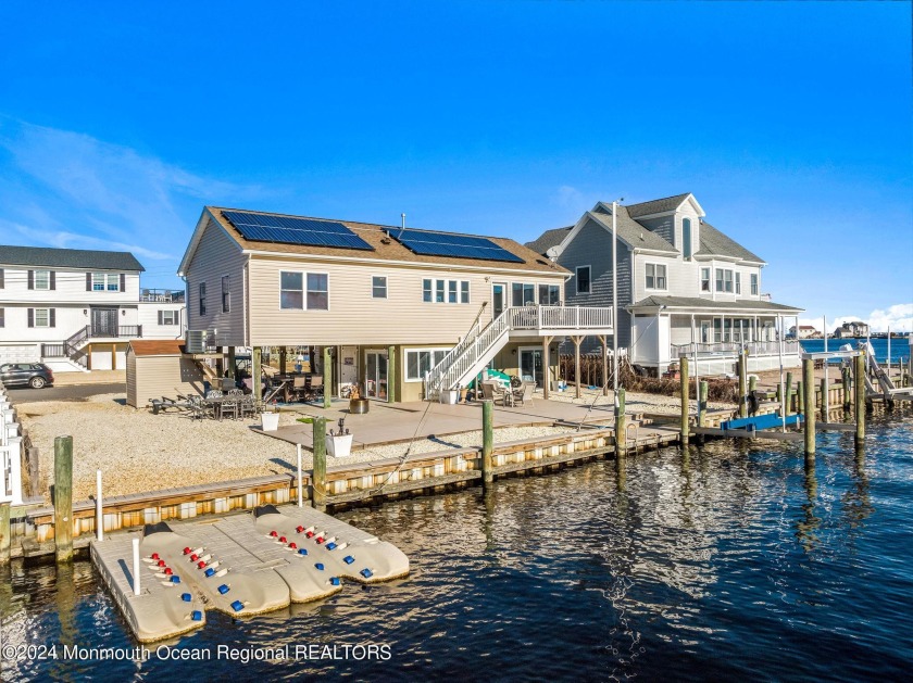 Magnificent views! Location is everything at the Jersey Shore! - Beach Home for sale in Bayville, New Jersey on Beachhouse.com