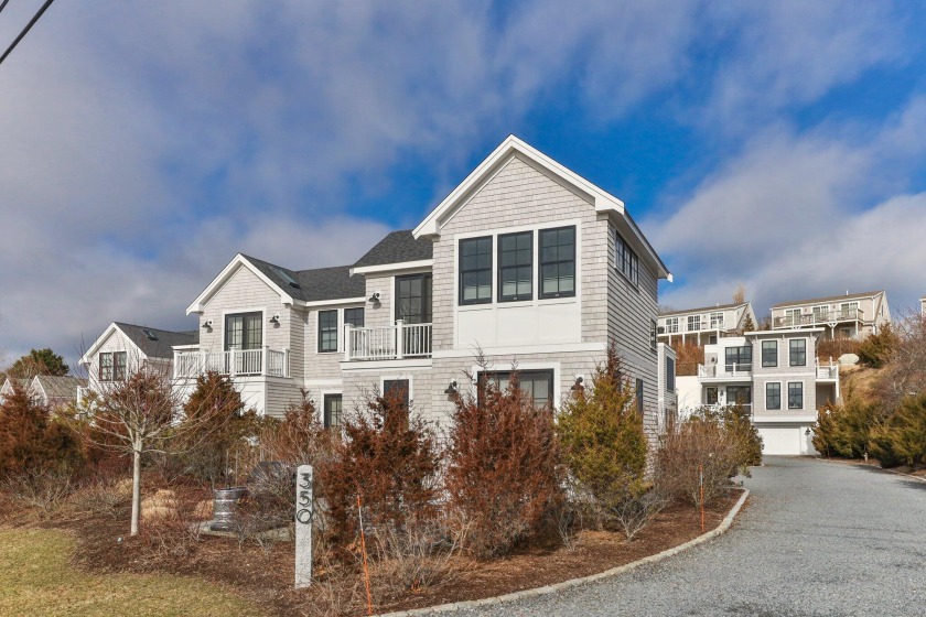 Welcome to 350 Bradford Street, a stunning townhouse in - Beach Condo for sale in Provincetown, Massachusetts on Beachhouse.com