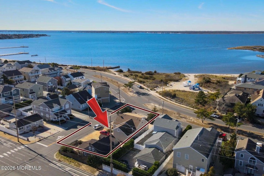 This is a rare opportunity to secure an oversized parcel in the - Beach Townhome/Townhouse for sale in Lavallette, New Jersey on Beachhouse.com