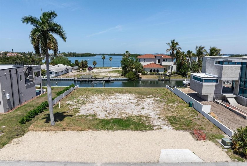 Build your waterfront residence and be perfectly positioned in - Beach Lot for sale in Longboat Key, Florida on Beachhouse.com