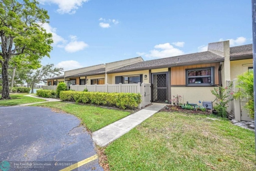 Charming 2 bed, 2 bath villa in the heart of Margate with serene - Beach Condo for sale in Margate, Florida on Beachhouse.com
