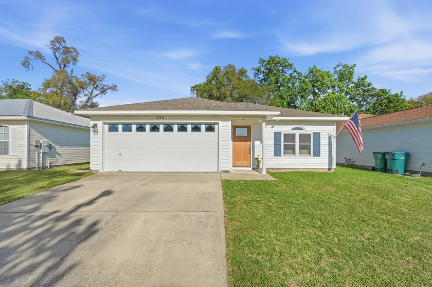 This well-maintained home is truly move-in ready, with all the - Beach Home for sale in Fort Walton Beach, Florida on Beachhouse.com