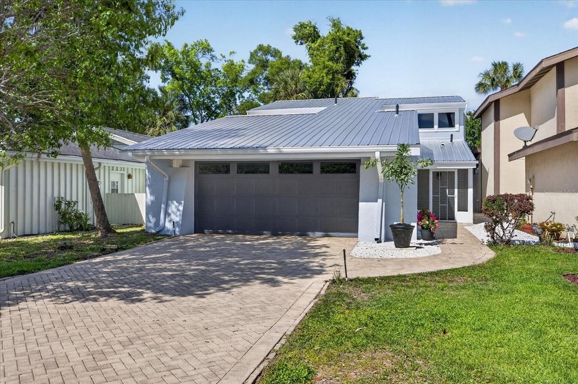 Under contract-accepting backup offers. Live life to the fullest - Beach Home for sale in Homosassa, Florida on Beachhouse.com