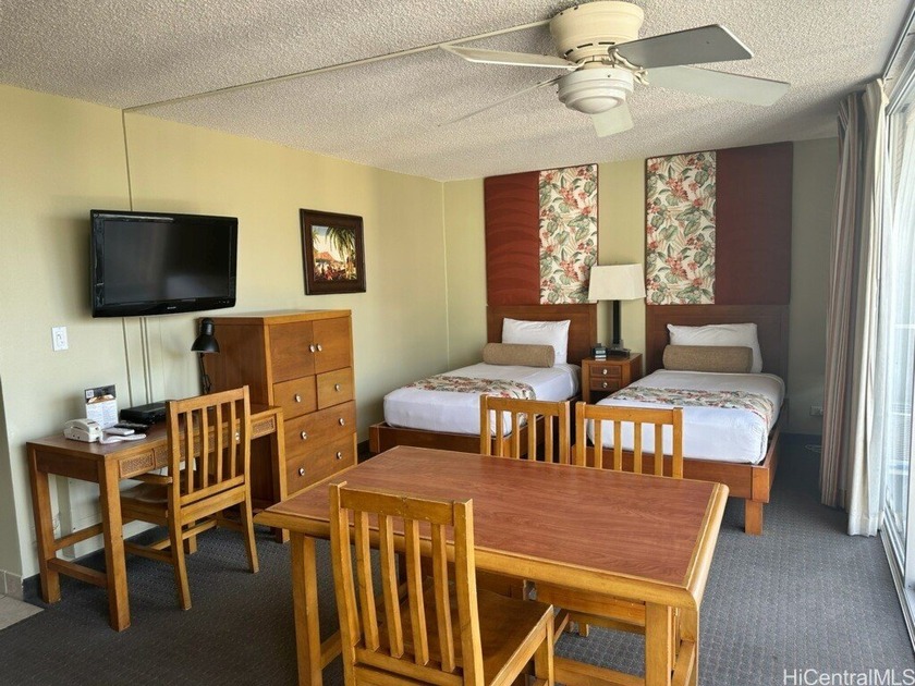 RESORT HOTEL ZONED condo approved for daily rentals. Ewa/West - Beach Condo for sale in Honolulu, Hawaii on Beachhouse.com