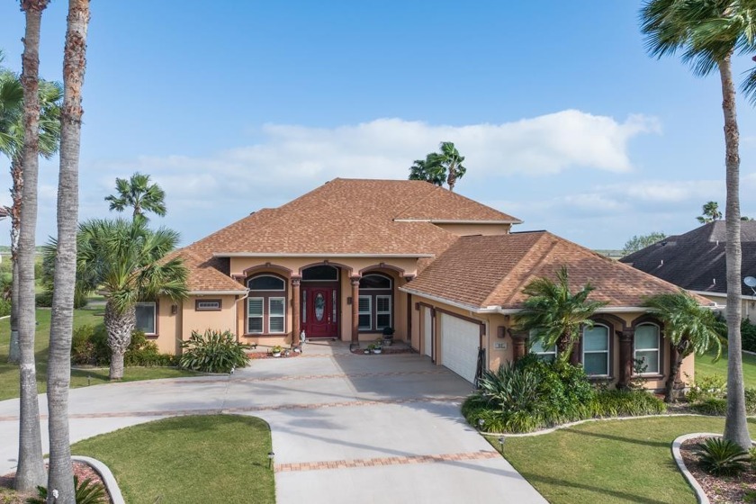 A beautiful home located on the most sought-after street in the - Beach Home for sale in Laguna Vista, Texas on Beachhouse.com