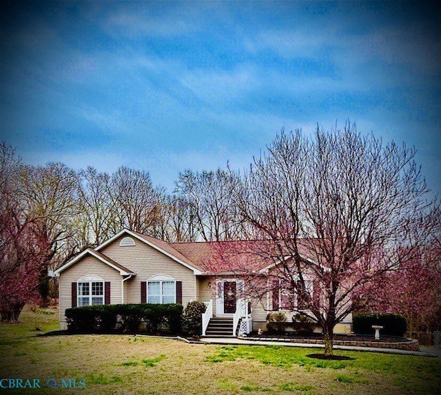 Nestled in the peaceful waterfront community of Montross - Beach Home for sale in Montross, Virginia on Beachhouse.com