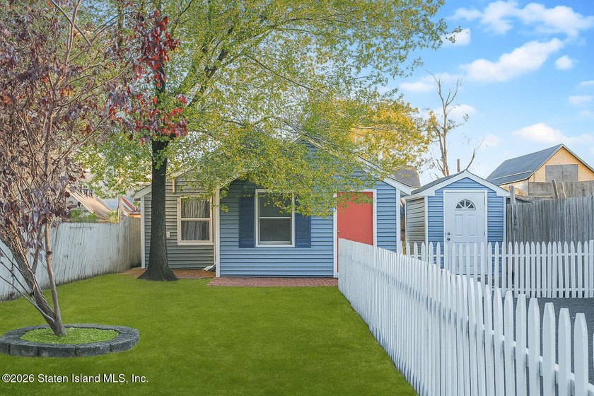 Charming Keyport Home - Beautifully renovated and move-in ready - Beach Home for sale in Keyport, New Jersey on Beachhouse.com